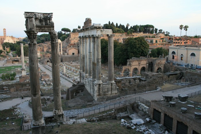 Forum Romanum widok z muzeum kapitolinkiego