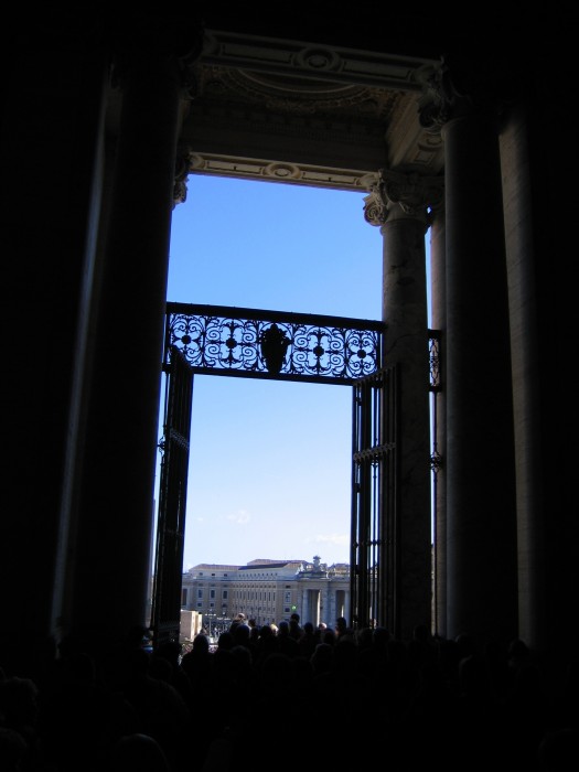 Widok z Bazyliki Św. Piotra na Rzym
