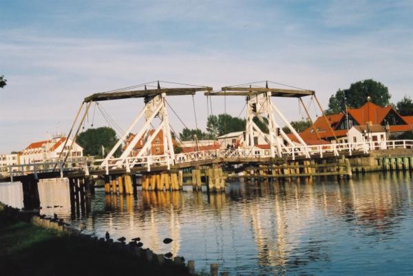 Zwodzony most w Greifswalder Wieck