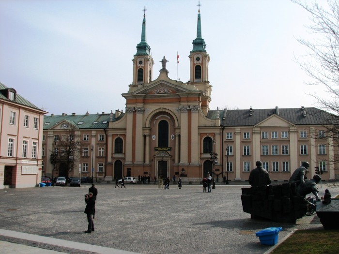 Plac Krasińskich -  Kościół M.B. Królowej Polski