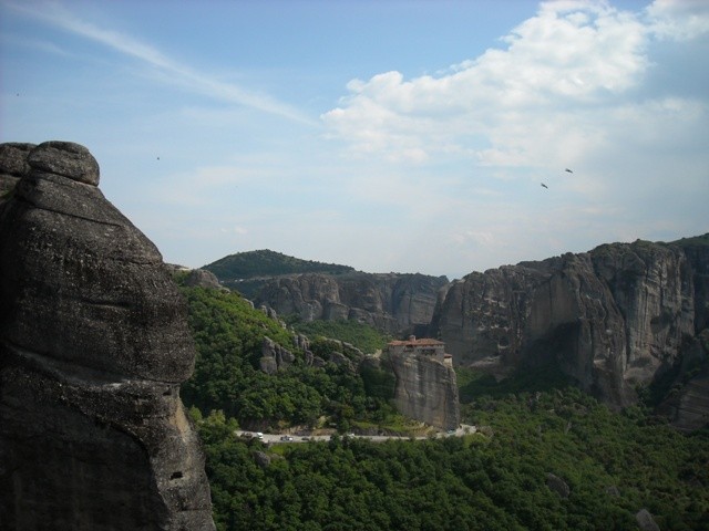 widok na monastyr Rusanu