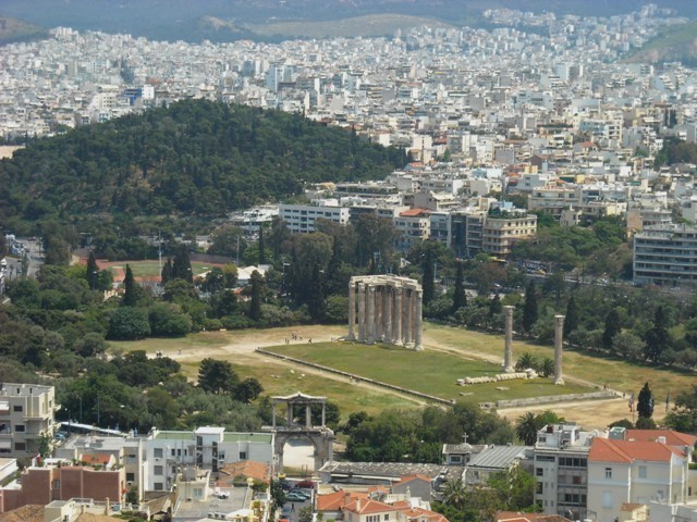 widok na świątynię Zeusa Olimpijskiego