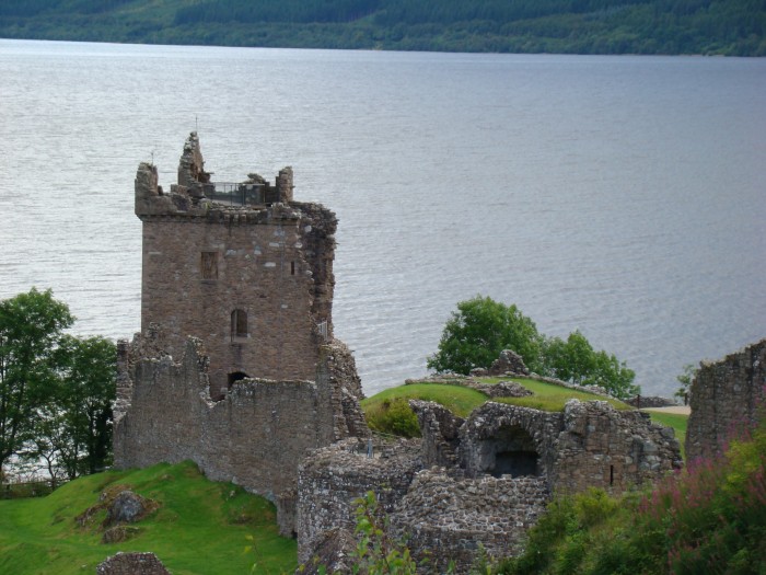Urquart Castle nad Loch Ness