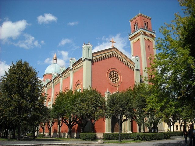 kościół ewangelicki w stylu klasycystyczno-orientalnym