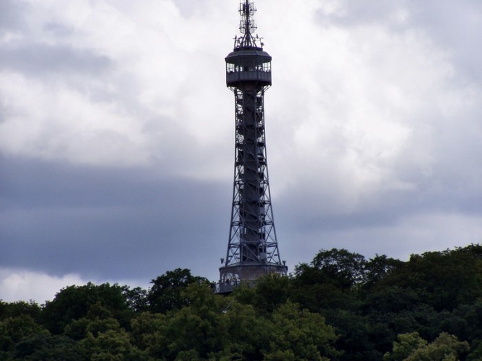 wieża telewizyjna