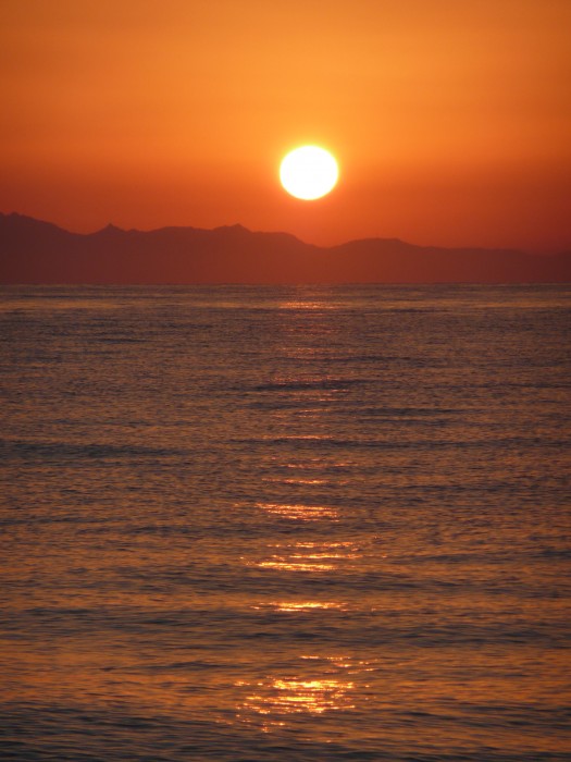 Wschód słońca na sycylijskiej plaży