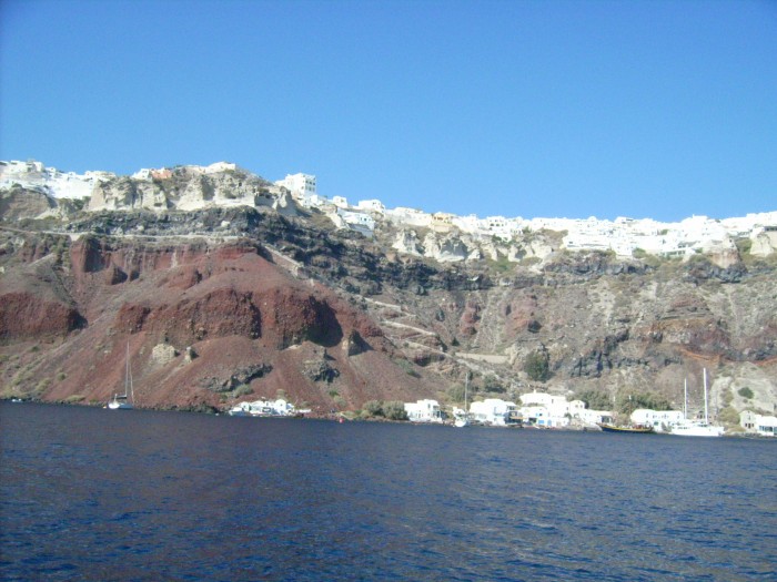 Brzegi krateru na Santorini