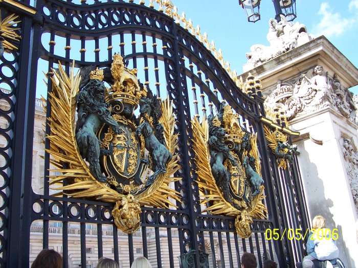 Brama pałacu