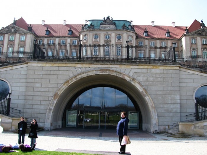 Zamek królewski i arkady Kubickiego