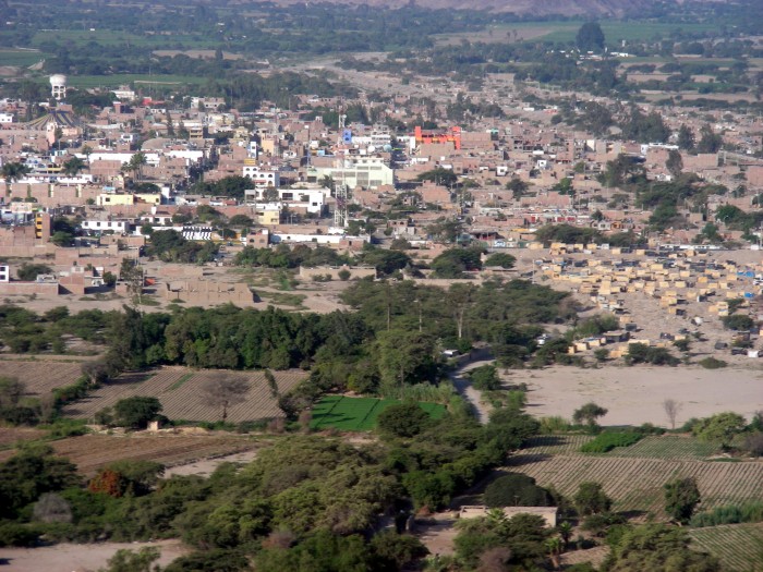 Miejscowość Nazca - widok z samolotu