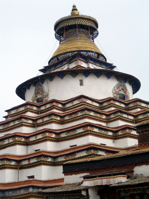 Stupa Kumbum na terenie klasztoru