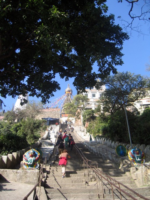 Stupa Swajambunath - schody wejściowe