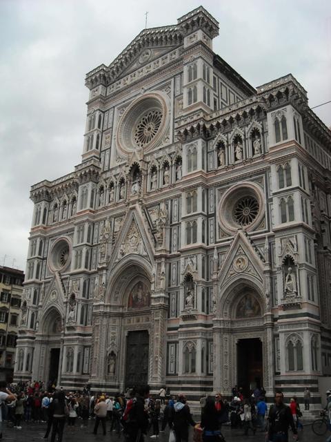fasada katedry Santa Maria del Fiore (Matki Boskiej Kwietnej)