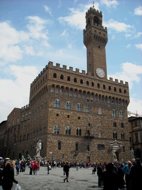Palazzo Vecchio przy Piazza della Signora, dawna siedziba władz miejskich