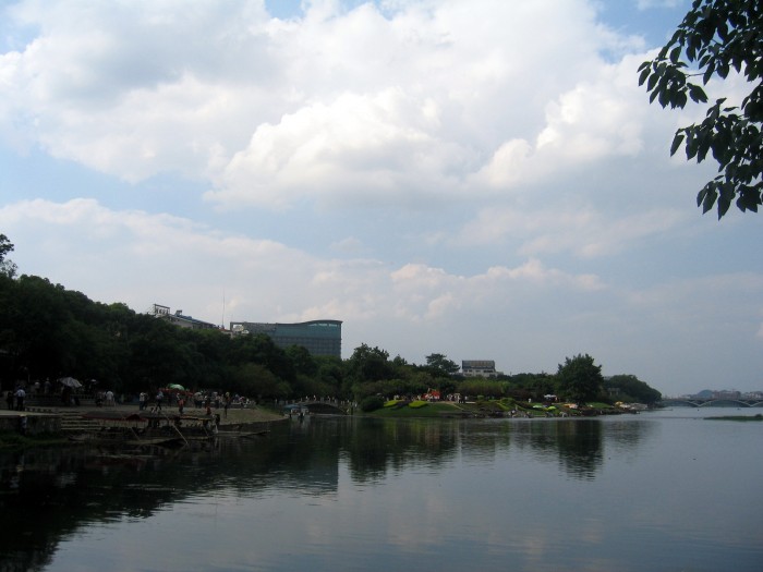 Rzeka Li przy Wzgórzu