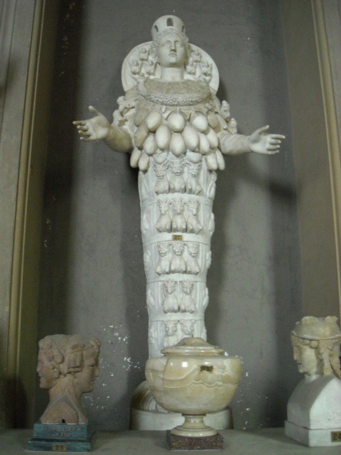 posąg w Galerii Kandelabrów