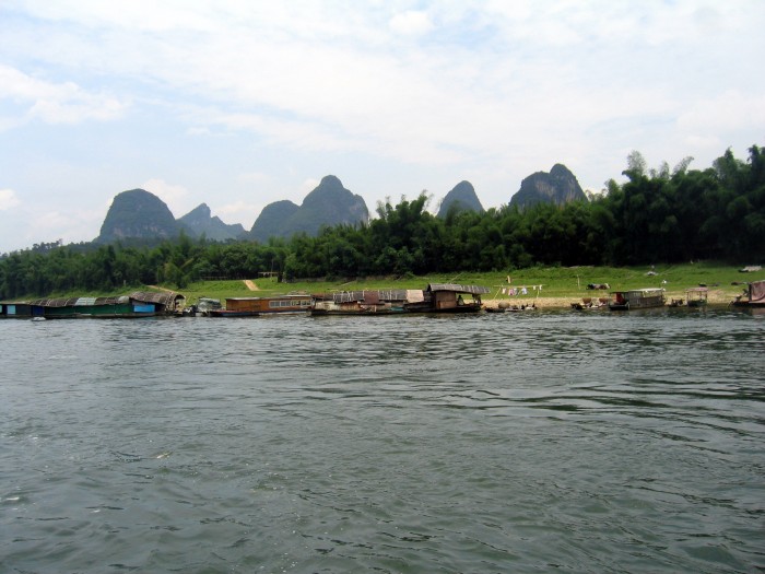 Tratwy mieszkalne na rzece Li
