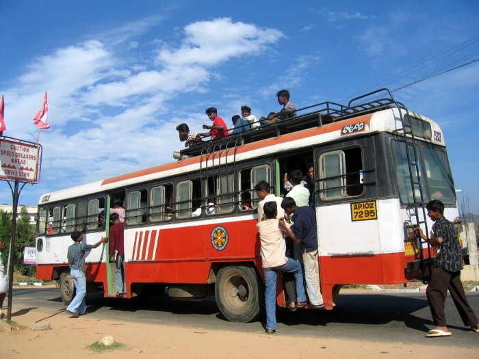 Miejscowy autobus