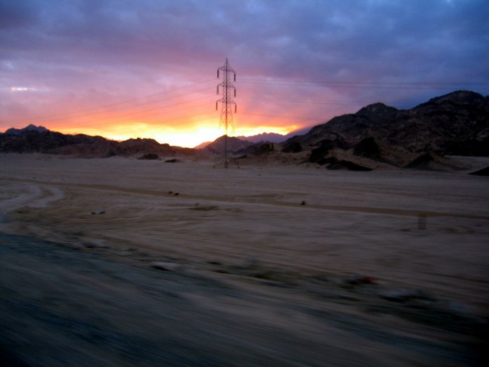 Zachód słońca na pustyn