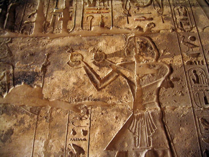 Świątynia Ramzesa III- reliefy i freski