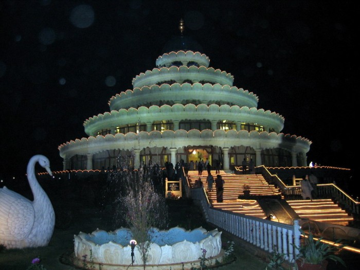 Świątynia wieczorem