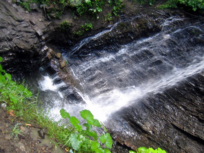 Wodospad Huk na potoku Żeniec