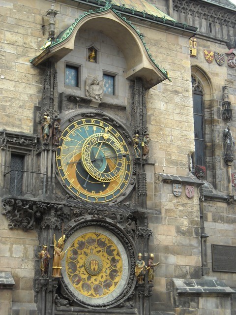 zegar astronomiczny - skonstruowany w 1410r.
