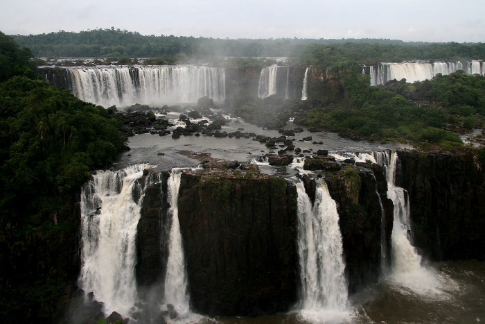 Strasznie tu głośno...(Wodospady Iguazu)