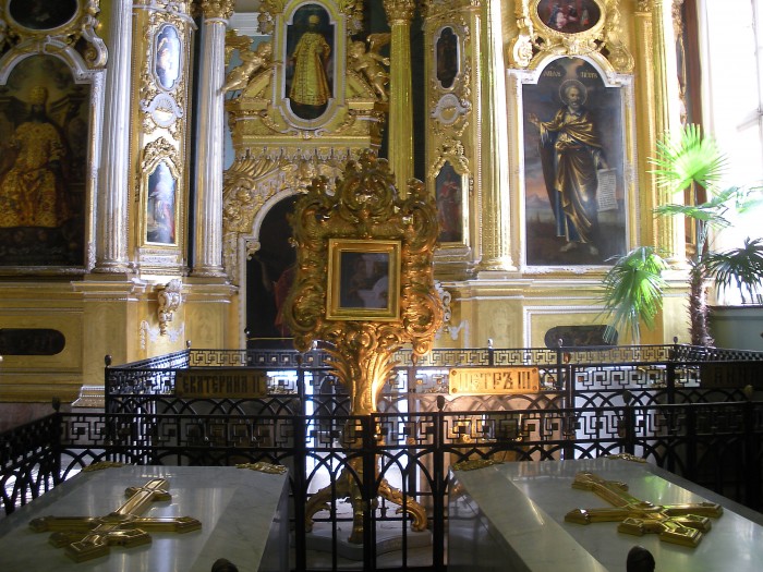 Grobowce carów i ikonostat w Twierdzy Pietropawłowskiej