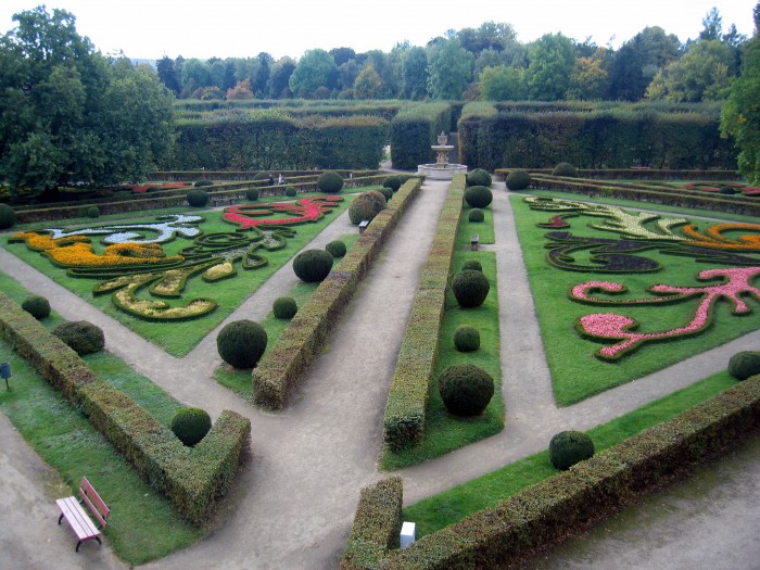 Ogród Kwiatowy - wg włoskiego stylu renesans.
