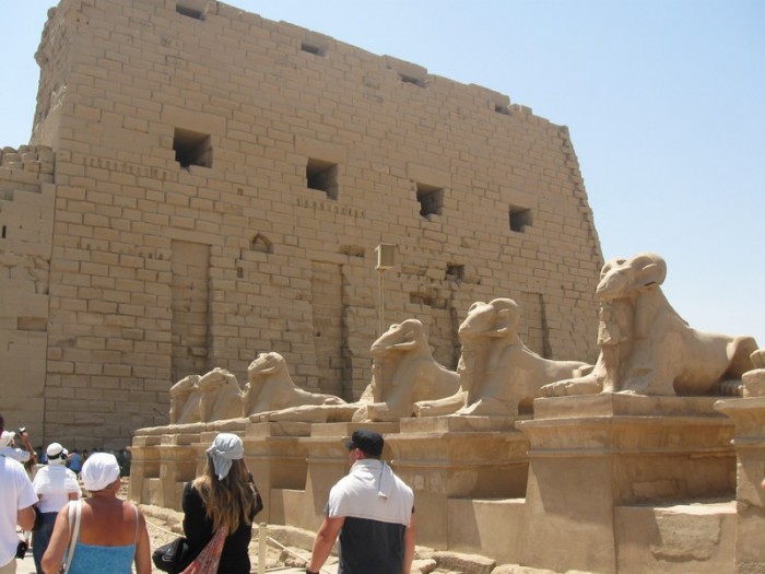 W świątyni Amona Re w Karnaku