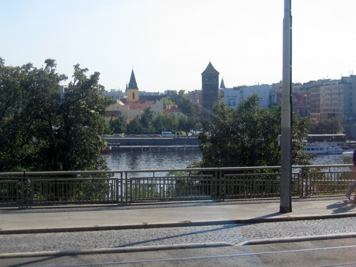 Dojazd do Pragi przez Wełtawę