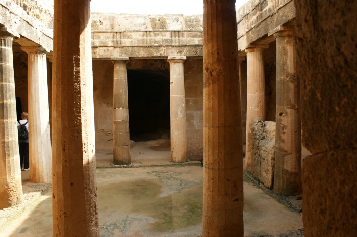 Grobowce Królewskie z okresu III w.p.n.e- III w.