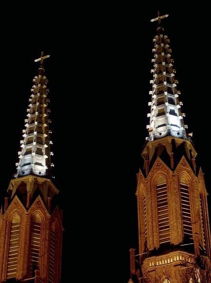 wieże katedry praskiej...