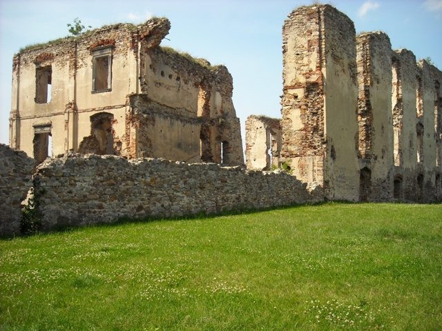 ruiny zamku biskupów krakowskich