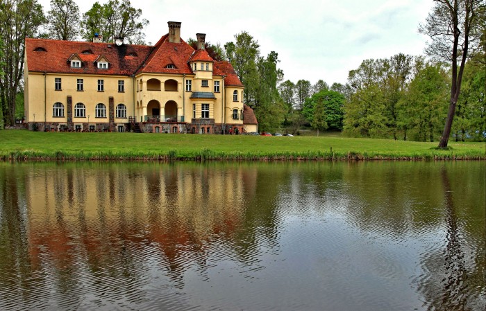 Pałac Below, Sławutówko