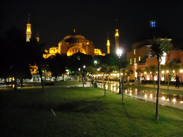 miasto nocą ;) Hagia Sophia