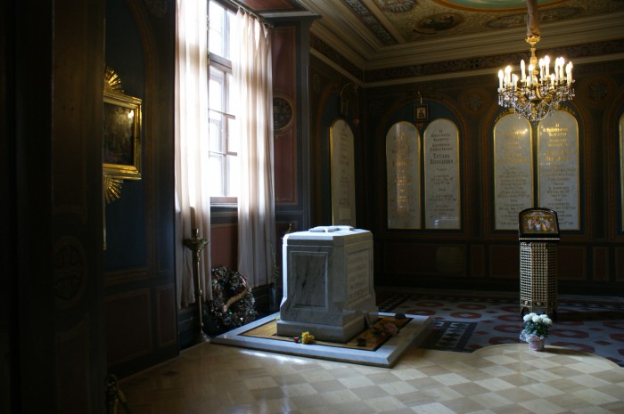 Sobór  Piotropawłowska- grób Mikołaja II ijego rodziny