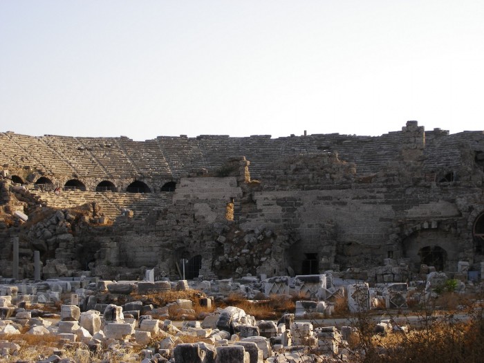 Side - amfiteatr