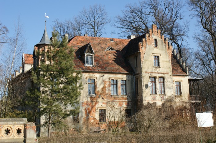Pałac w Sarbach