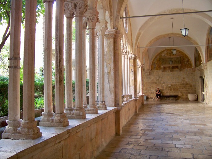 Klasztor franciszkanów-krużganki