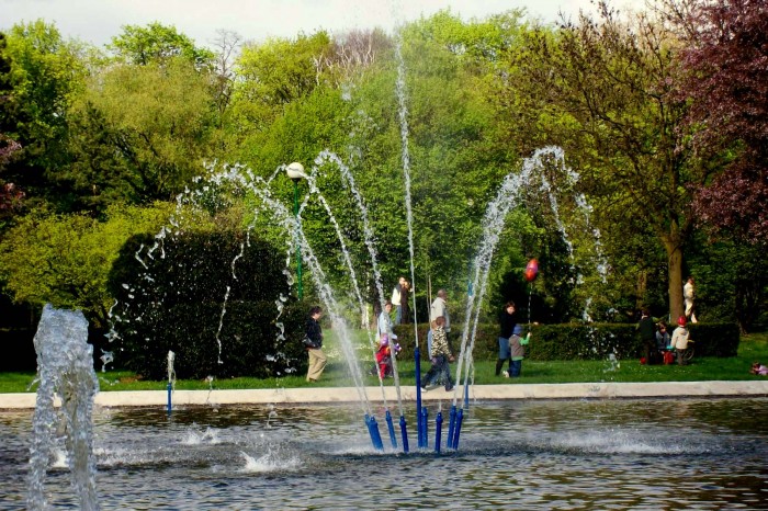 The fountain in the park