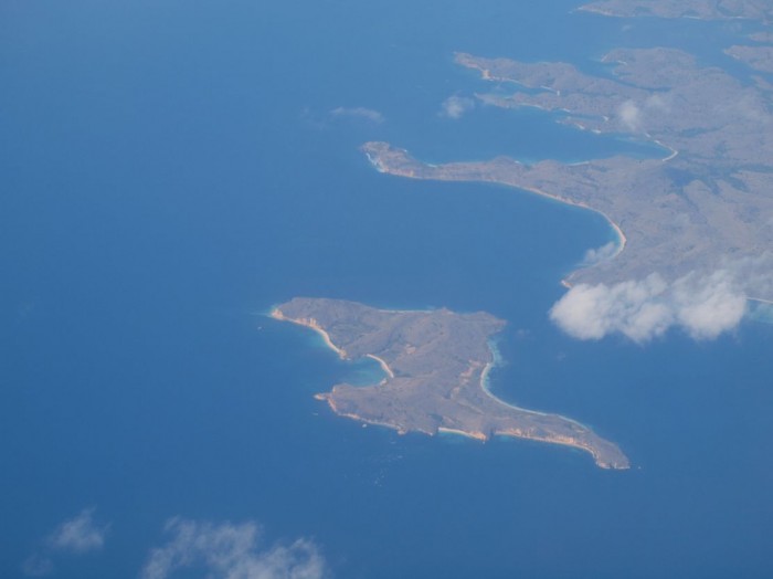 Wyspy Indonezji z samolotu