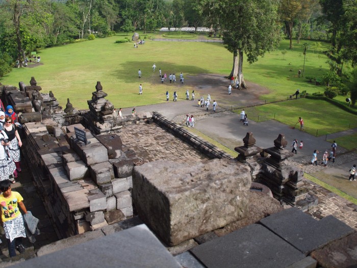 Świątynia Borobudur - widok na plac