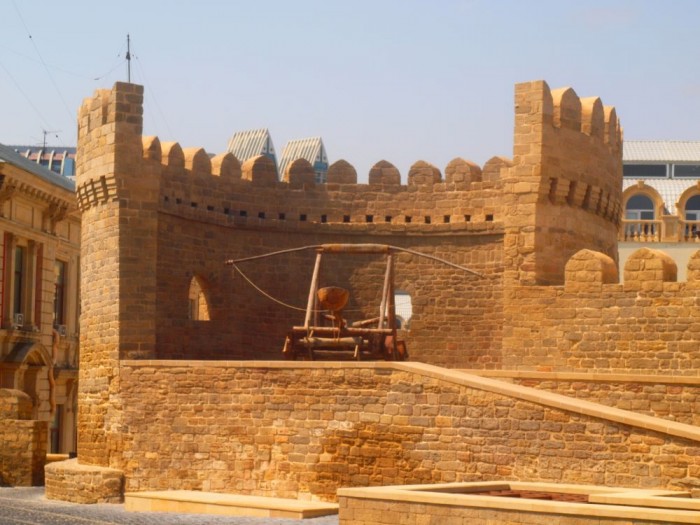 Mury obronne Baku