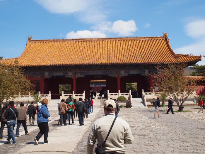 Grobowce Cesarzy z Dynastii  Ming - wejście do  pawilonu