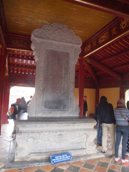 Grobowiec Cesarza Minh Manga - wejście