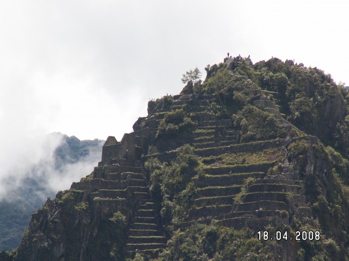 Szczyt Huayna Picchu i turyści