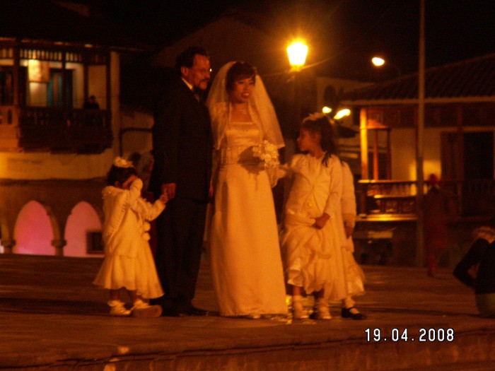 Ślub w nocy - godz. 19 - w Cusco