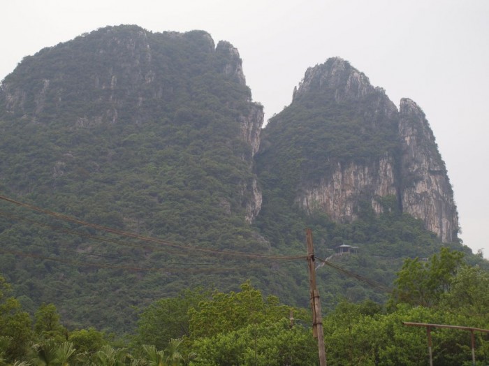 Wapienne wzniesienia w Guilin